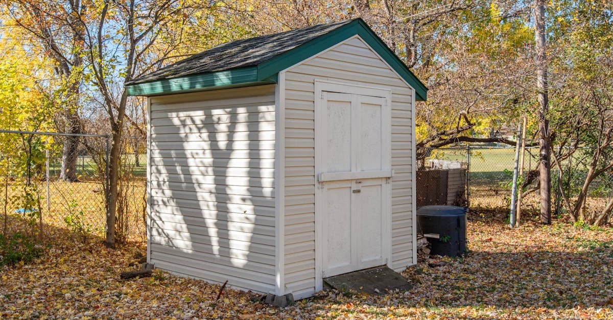 Cover Image for Fence Coverage on a Homeowners Policy: How Other Structures Applies